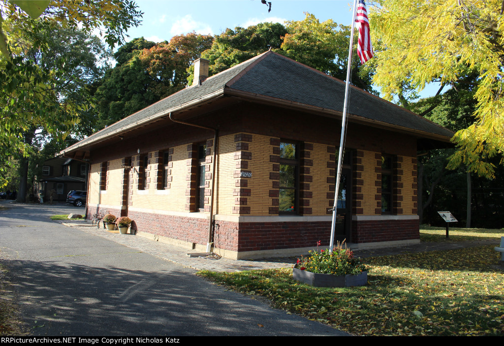 Grosse Ile MC Depot